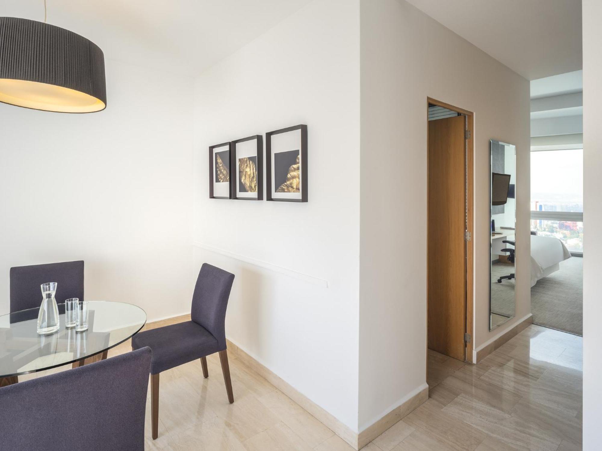 Hotel The Paragon Santa Fe By Accor 5*
